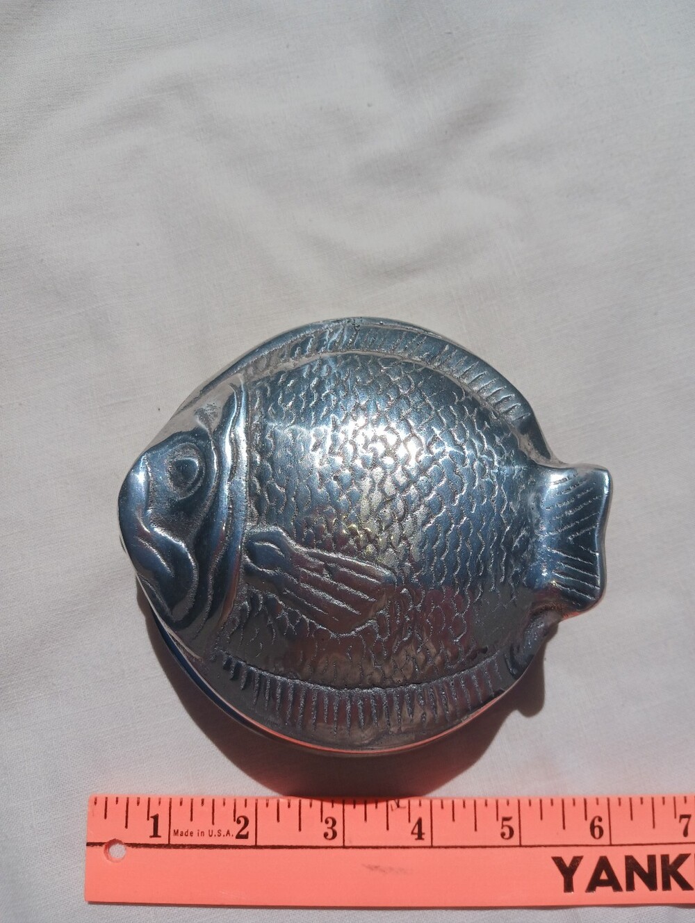 FISH DESIGN COVERED TRINKET DISH